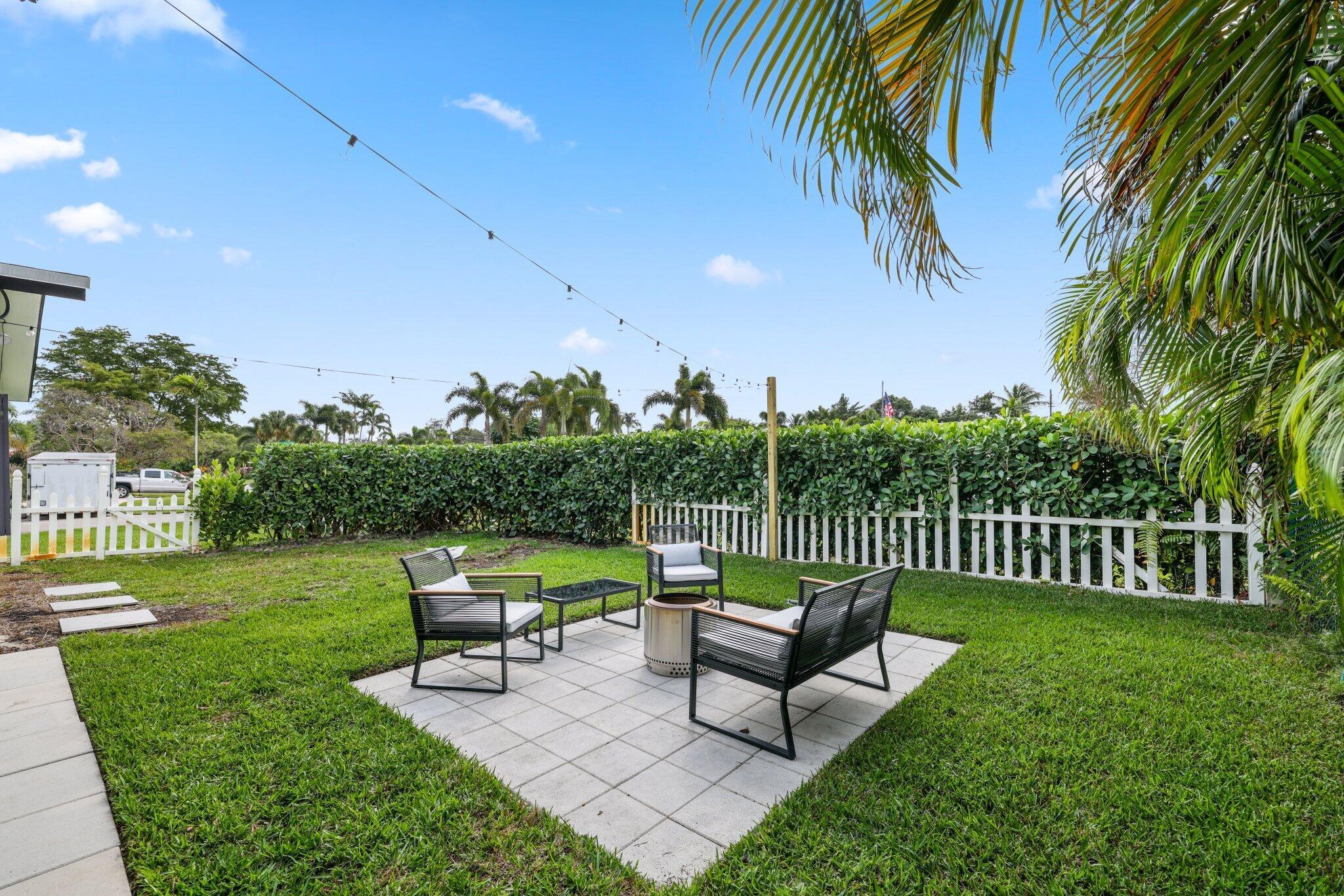 2099 NE 54th Court