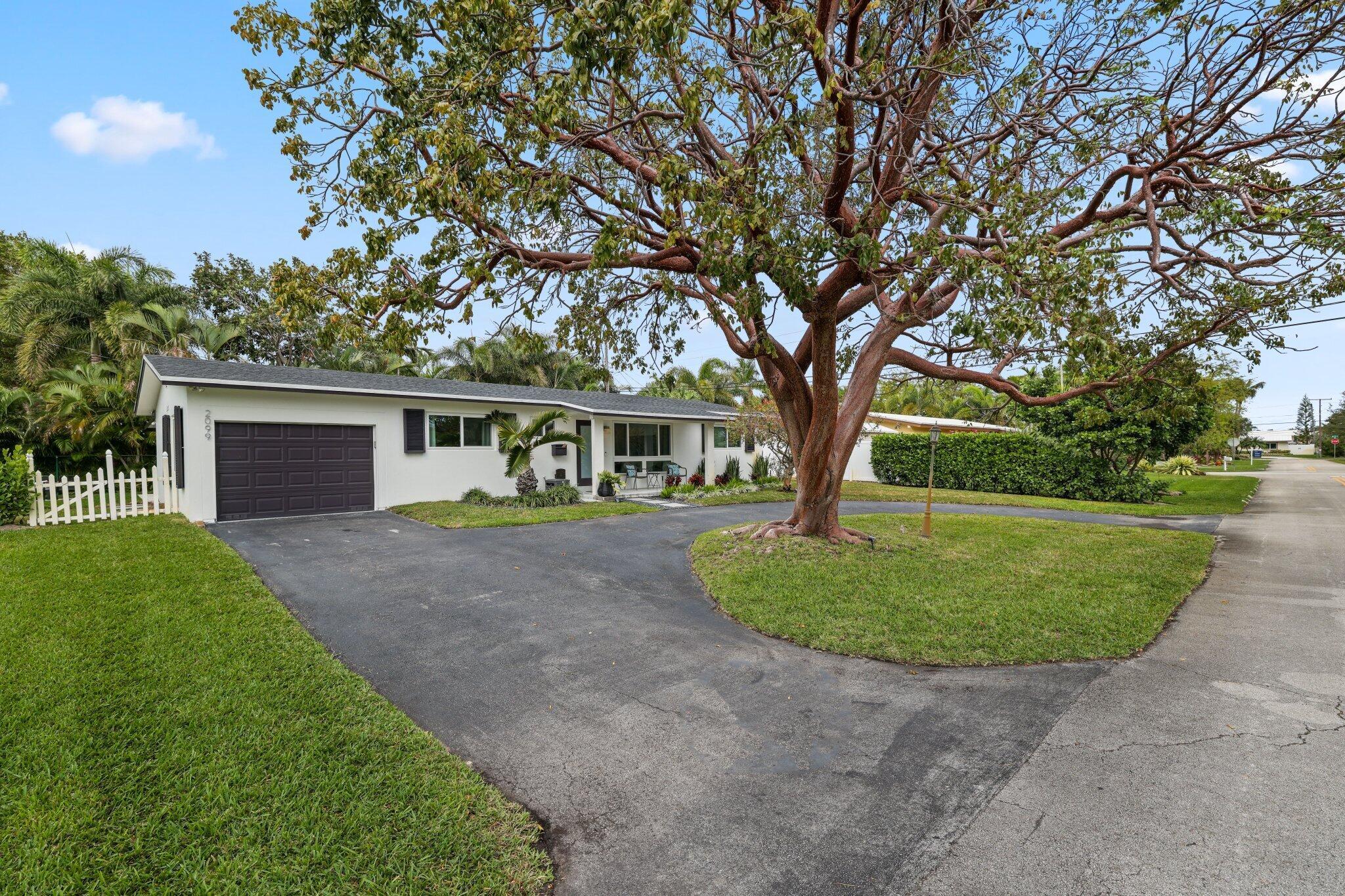 2099 NE 54th Court