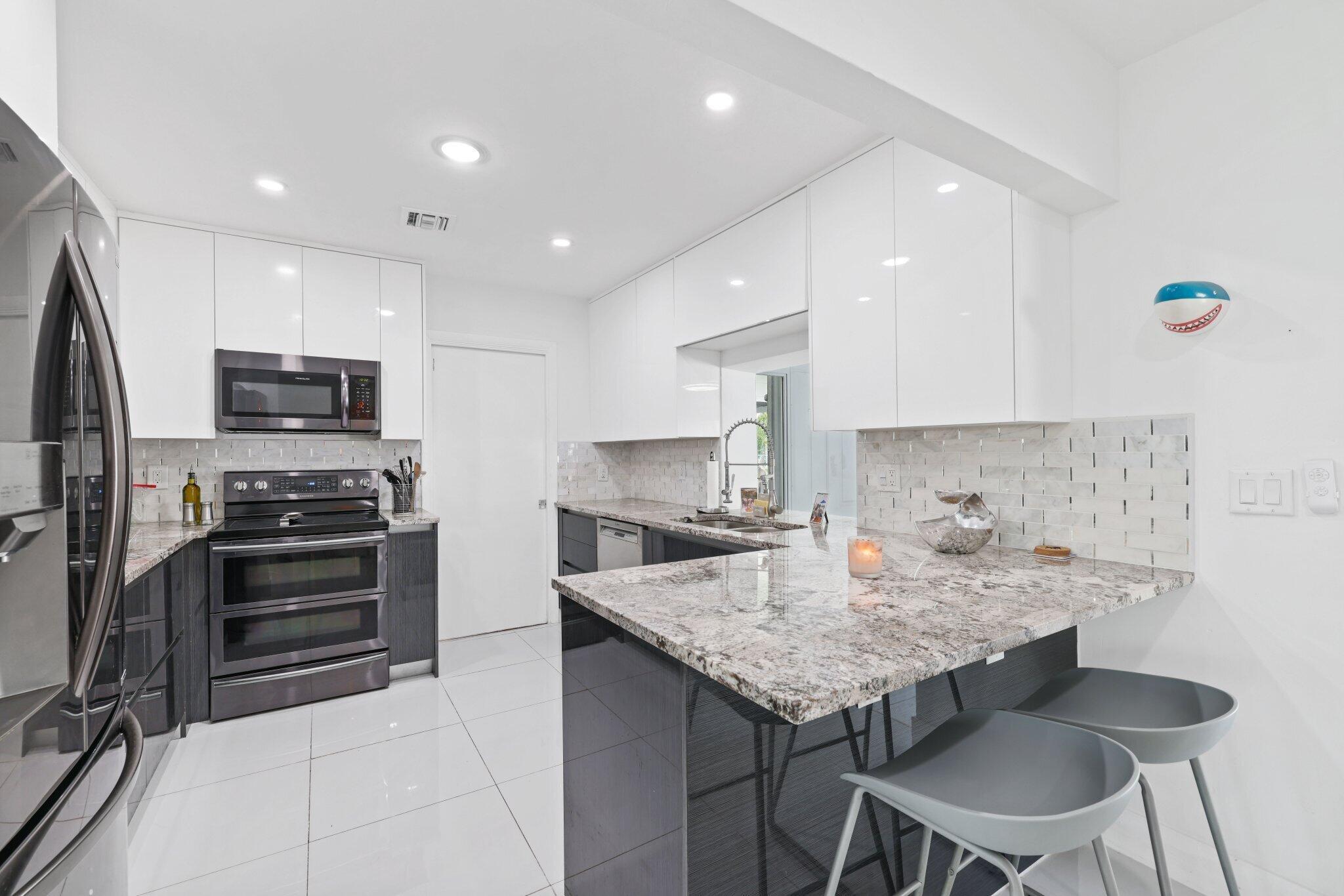 2099 NE 54th Court