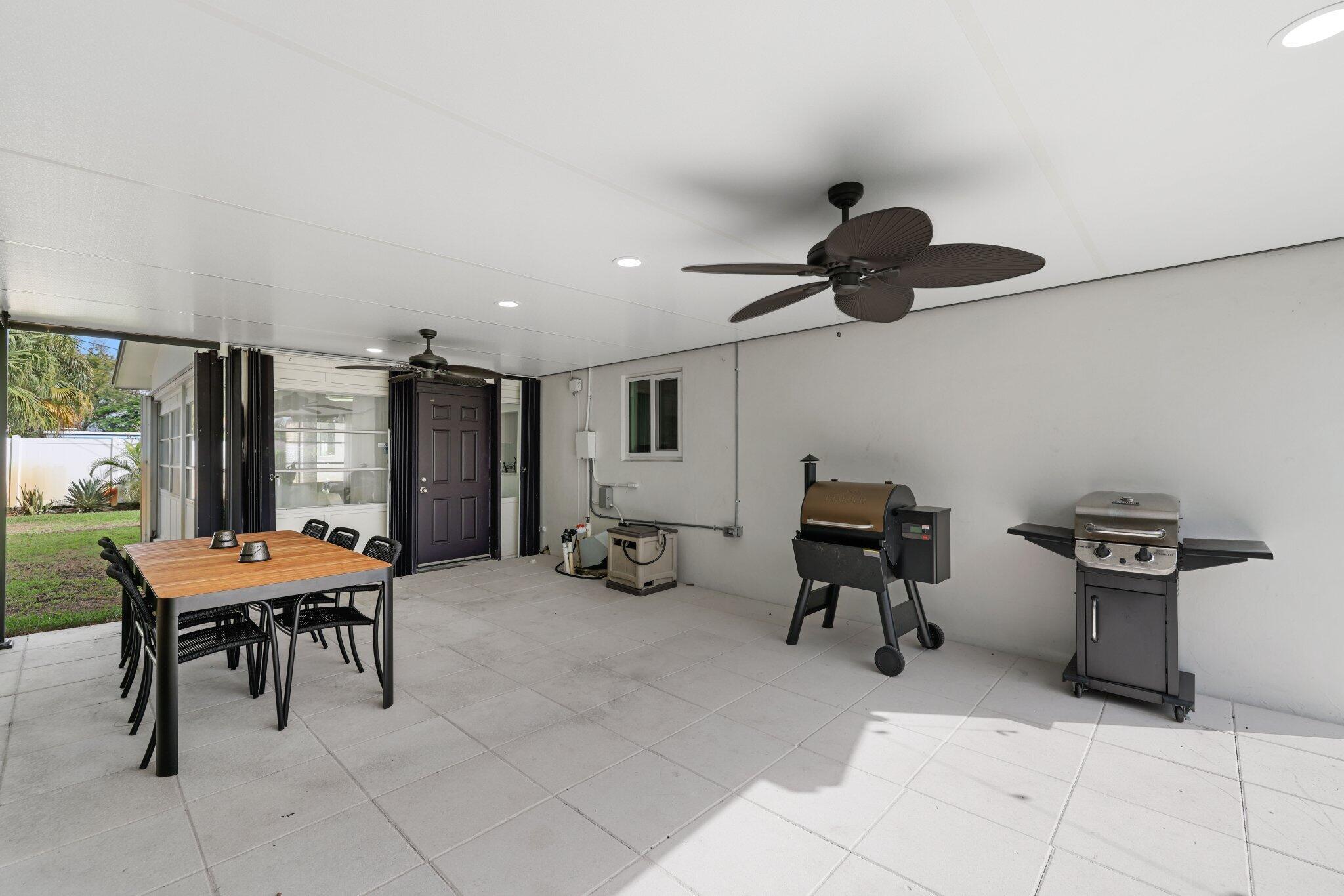 2099 NE 54th Court