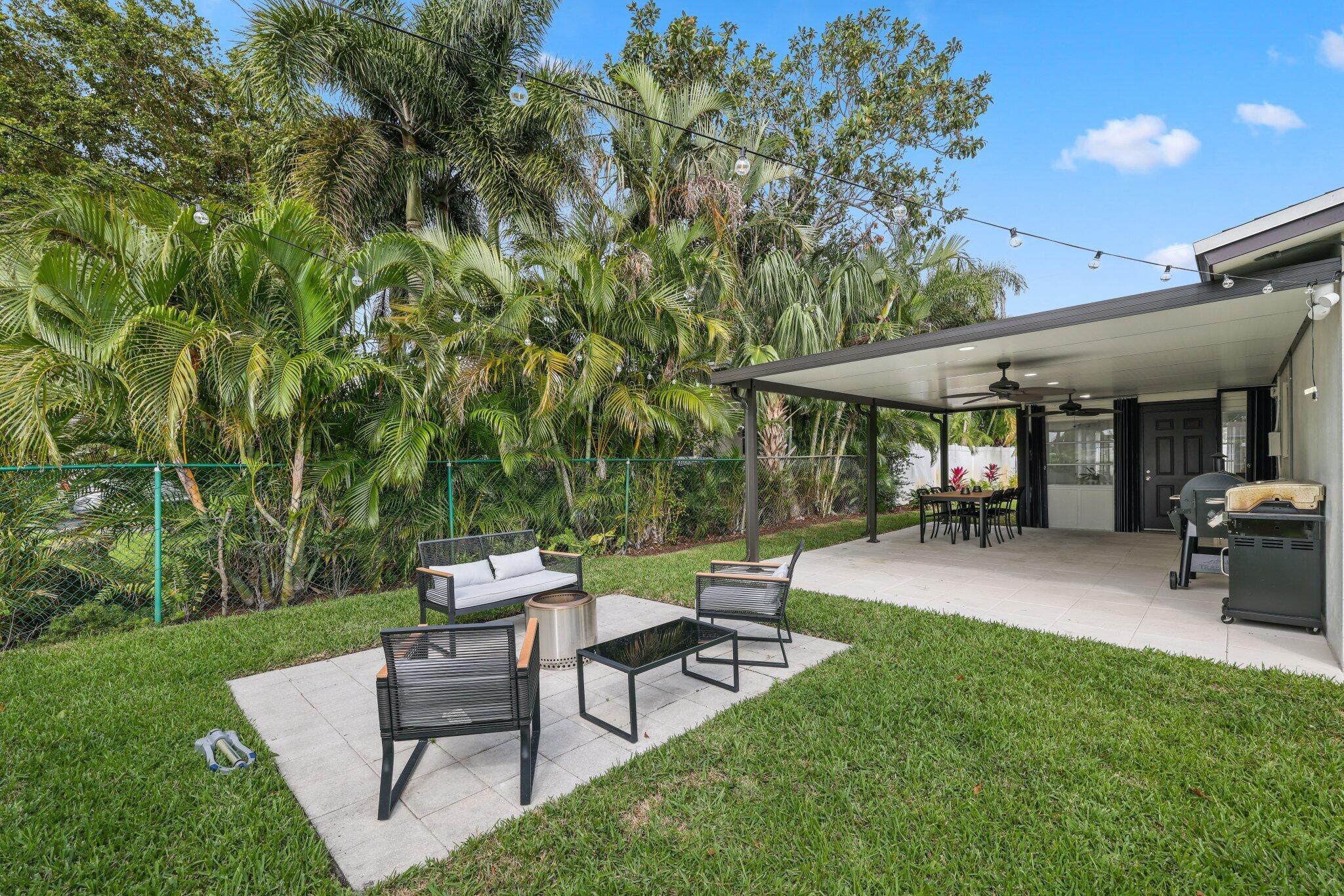 2099 NE 54th Court