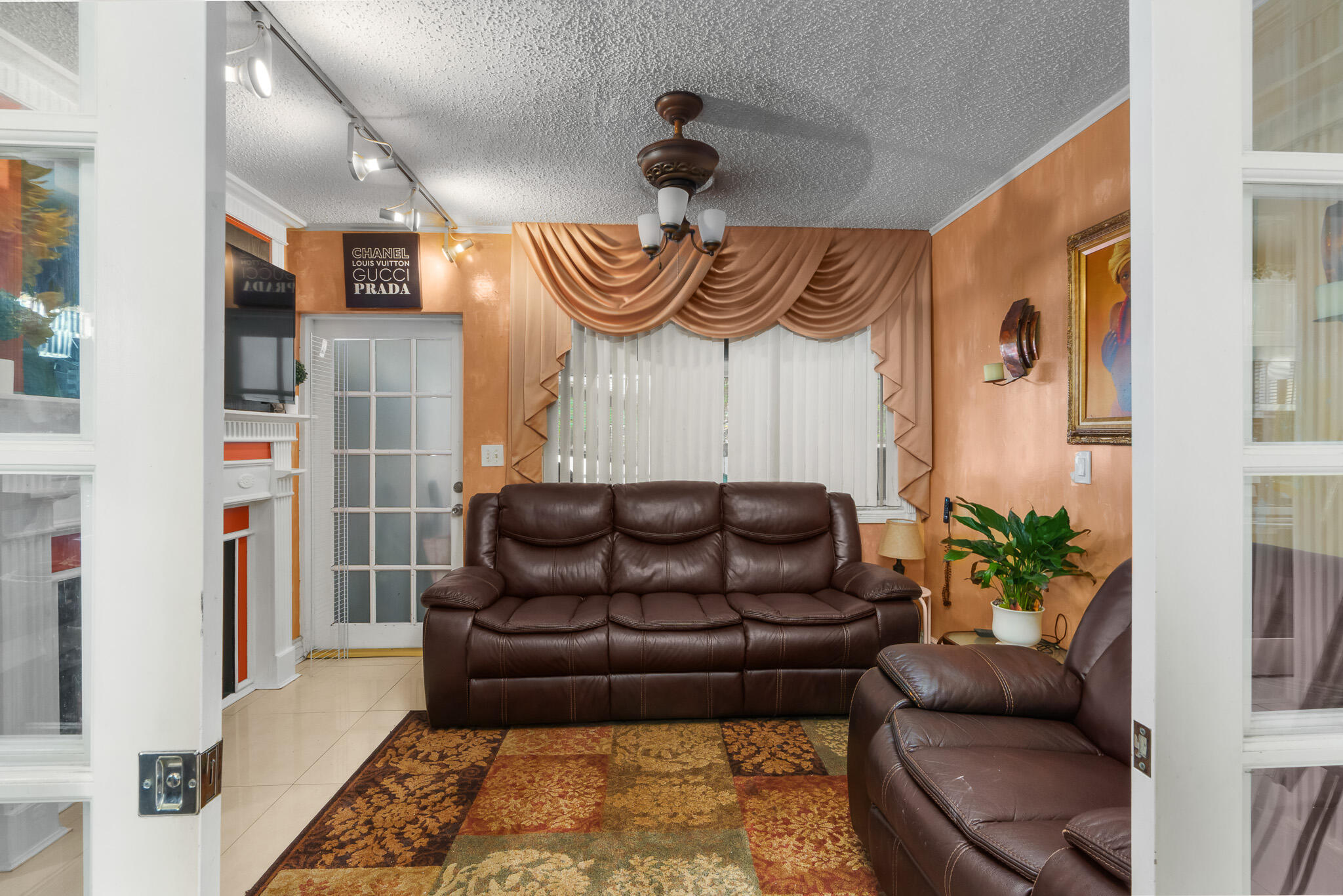 2839 NW 9th Court