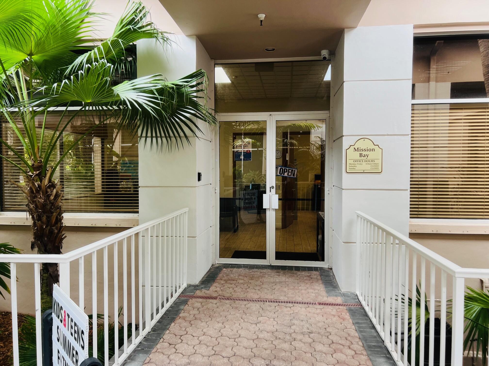 10597 Mendocino Lane, Boca Raton