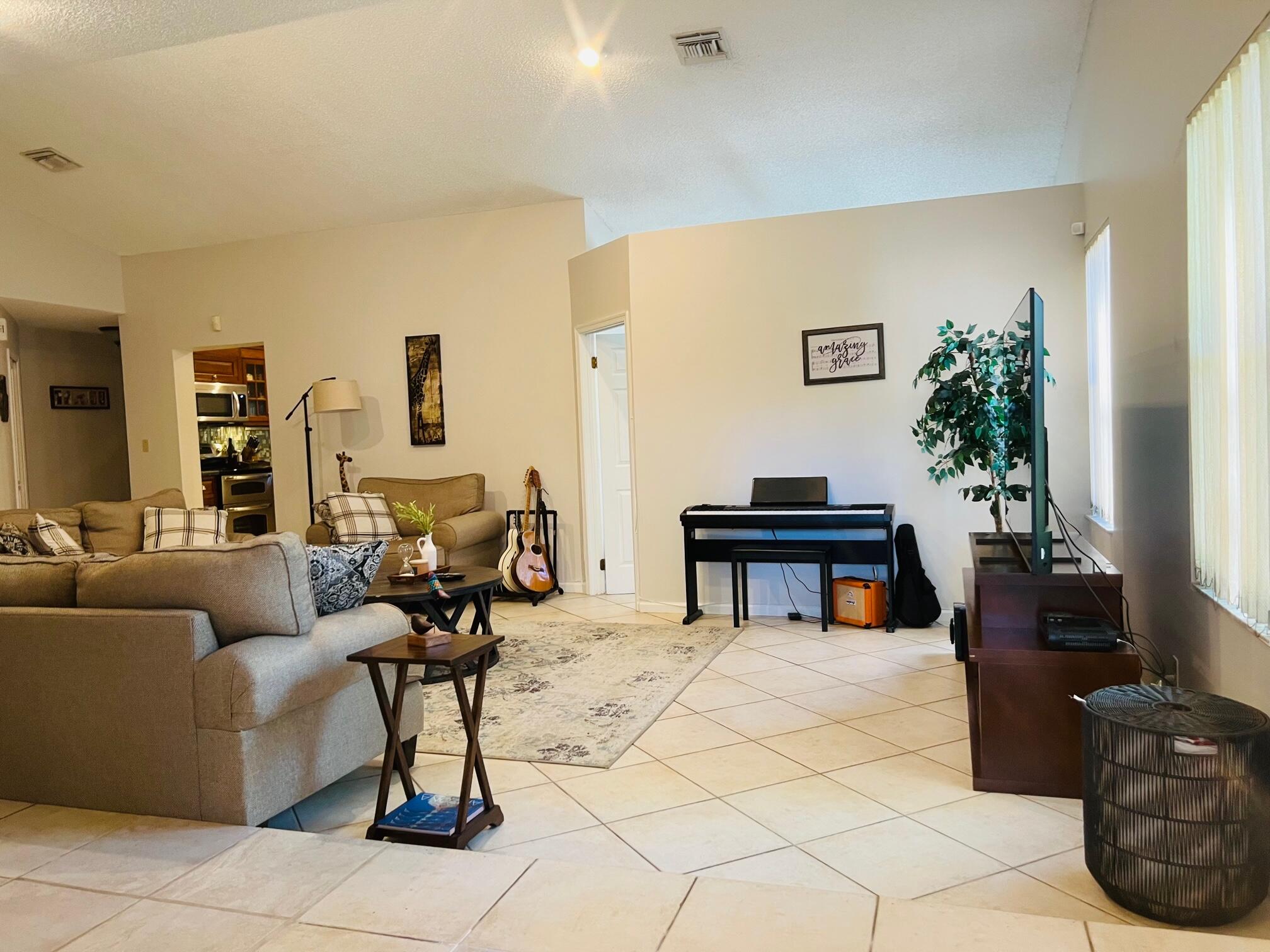 10597 Mendocino Lane, Boca Raton