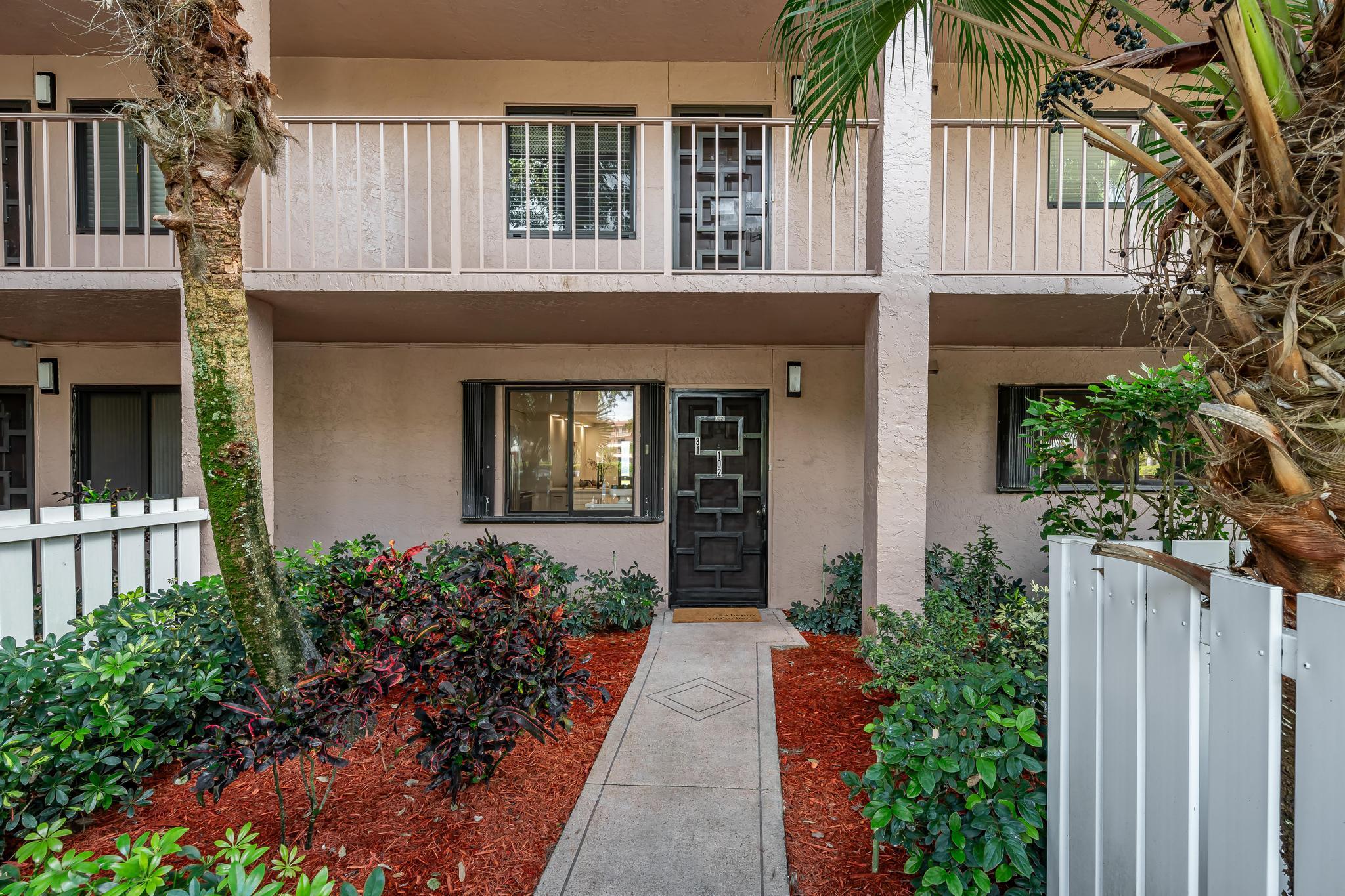 7320 Amberly Lane 102, Delray Beach Unit: 102