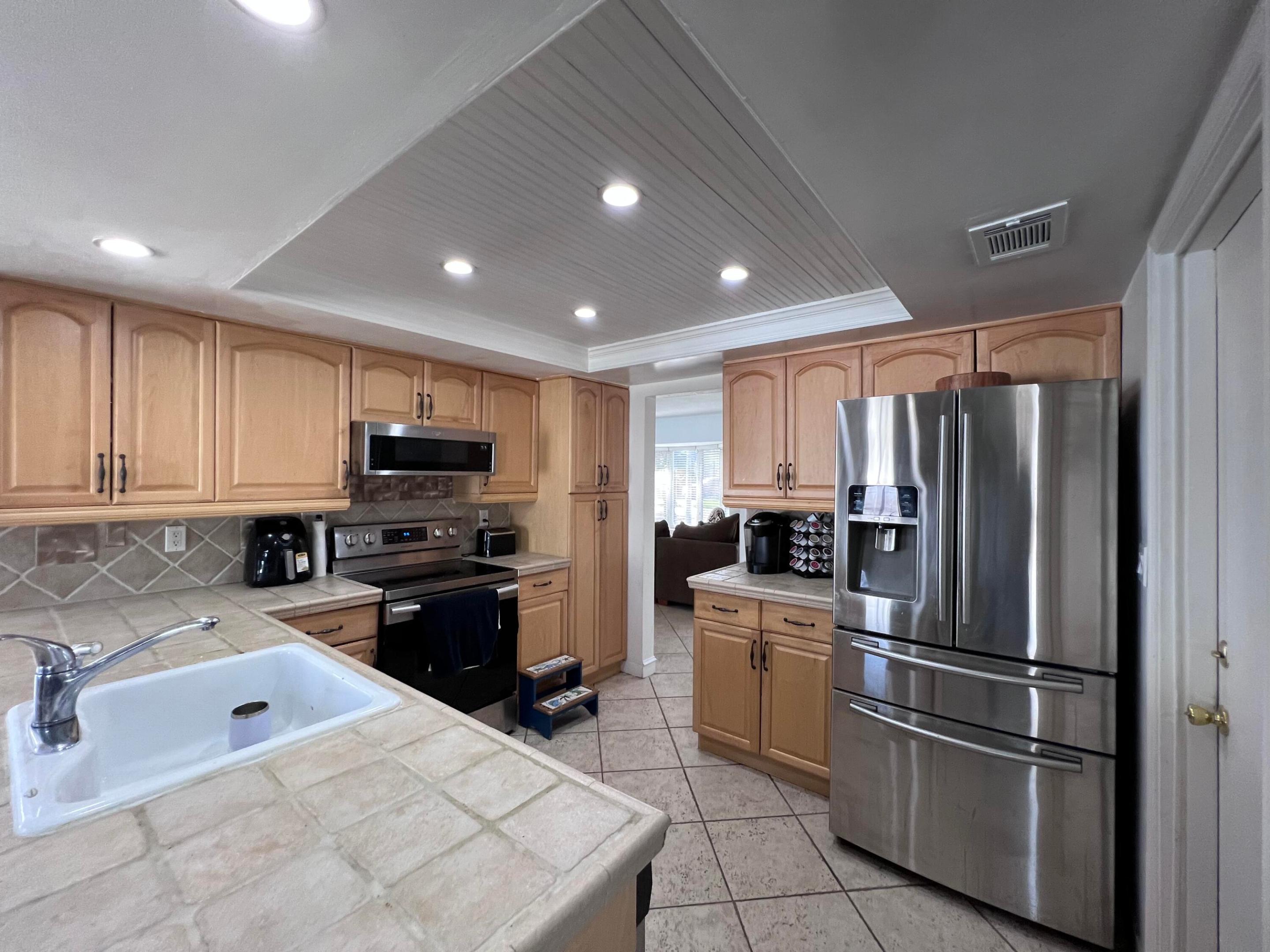 1241 SE 10 Street, Deerfield Beach