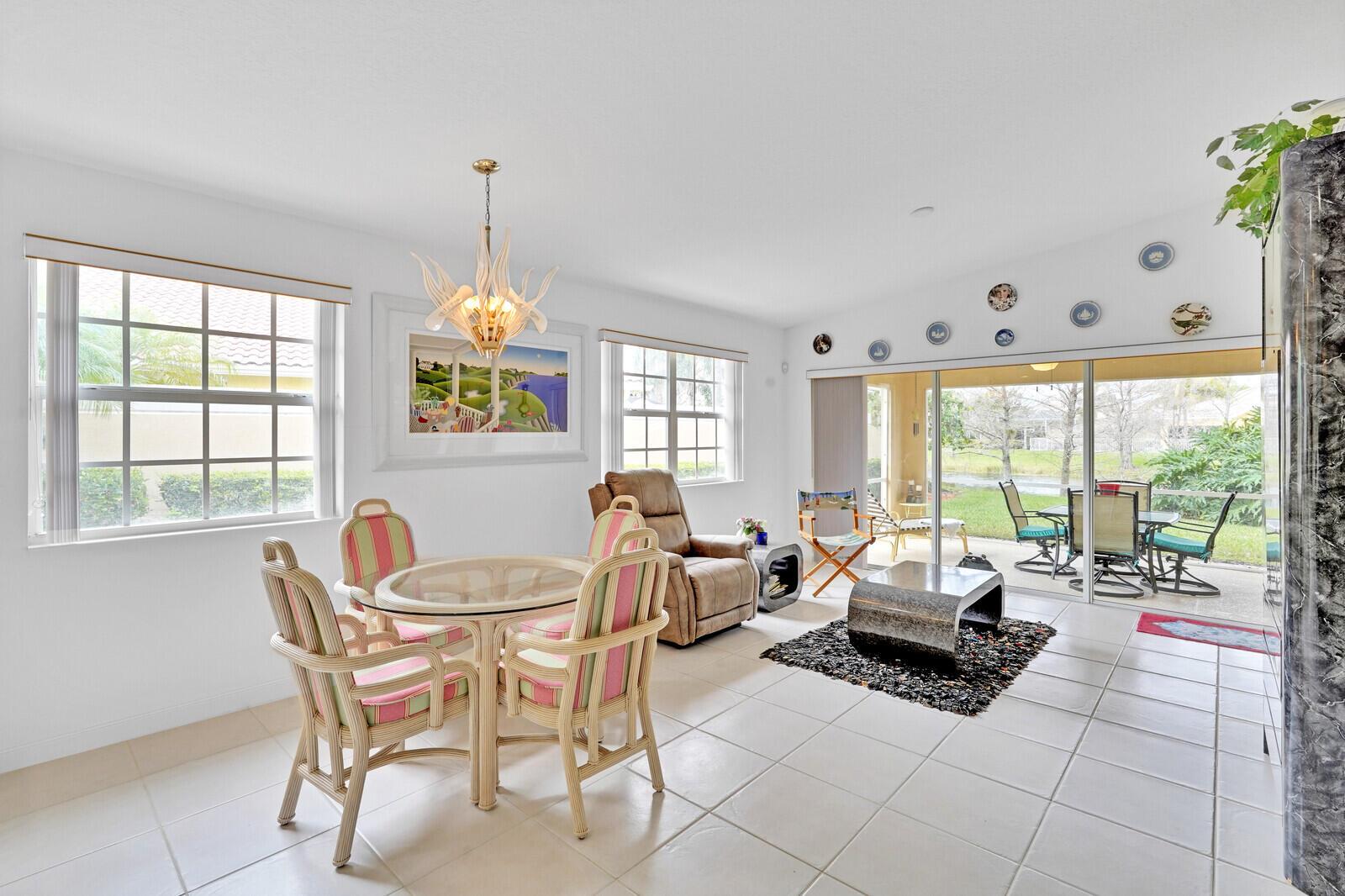 5041 Magnolia Bay Circle