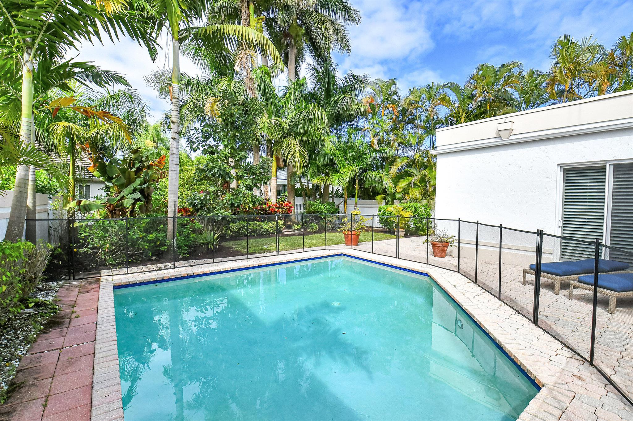 7190 Mallorca Crescent