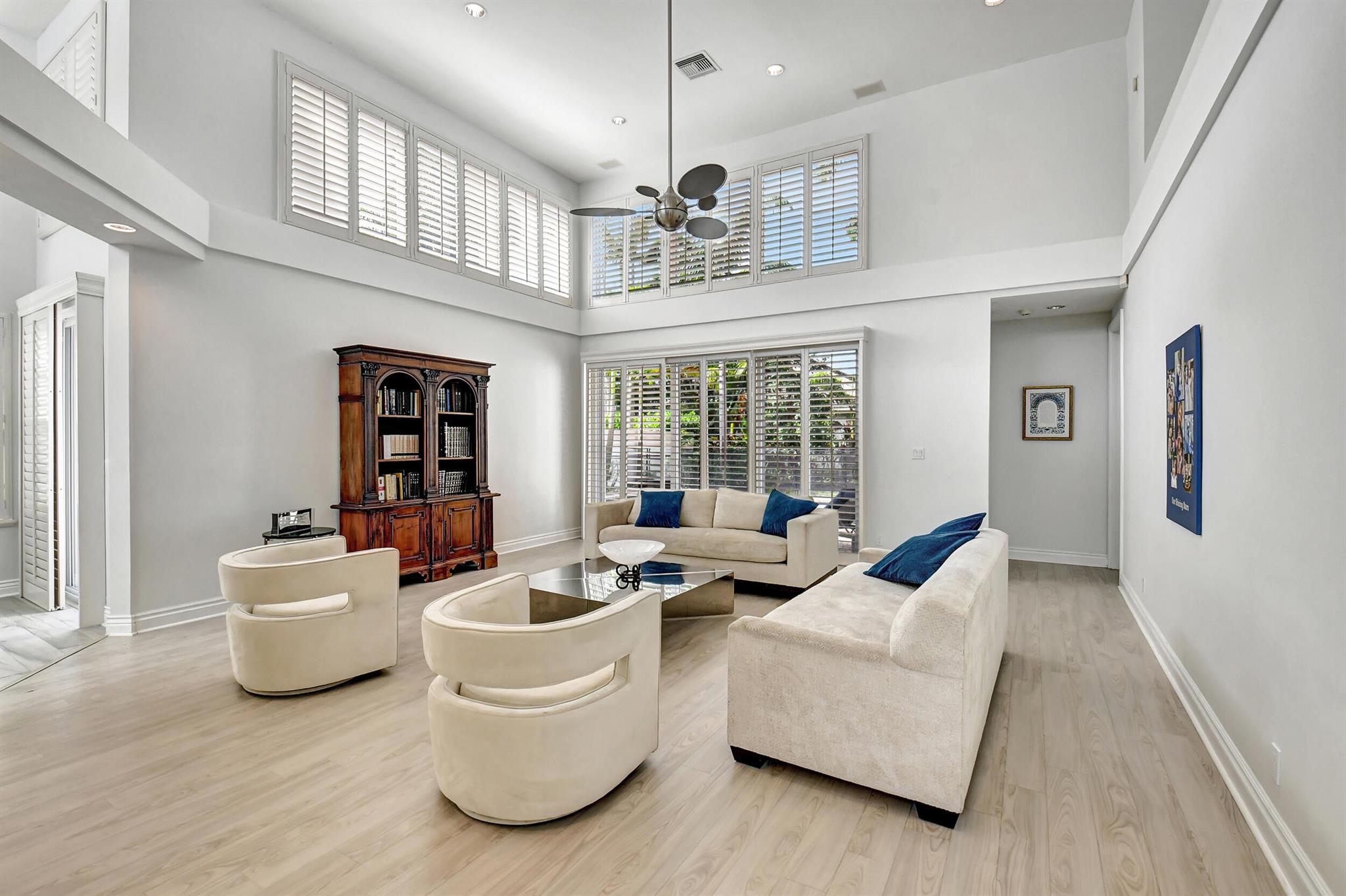 7190 Mallorca Crescent