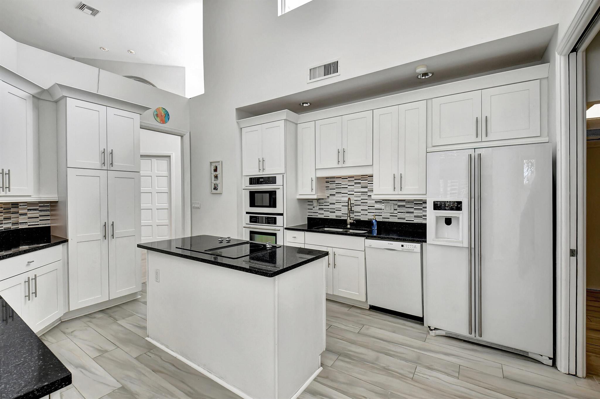 7190 Mallorca Crescent