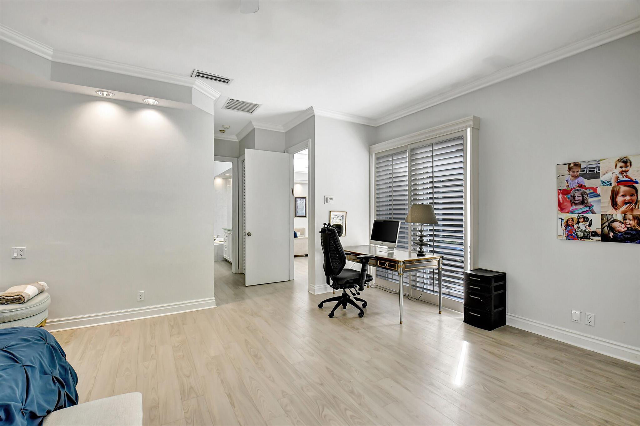 7190 Mallorca Crescent