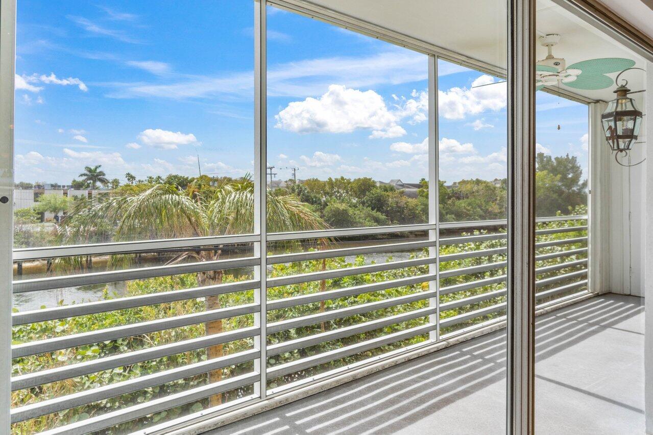 405 Us Highway 1, 203, North Palm Beach Unit: 203