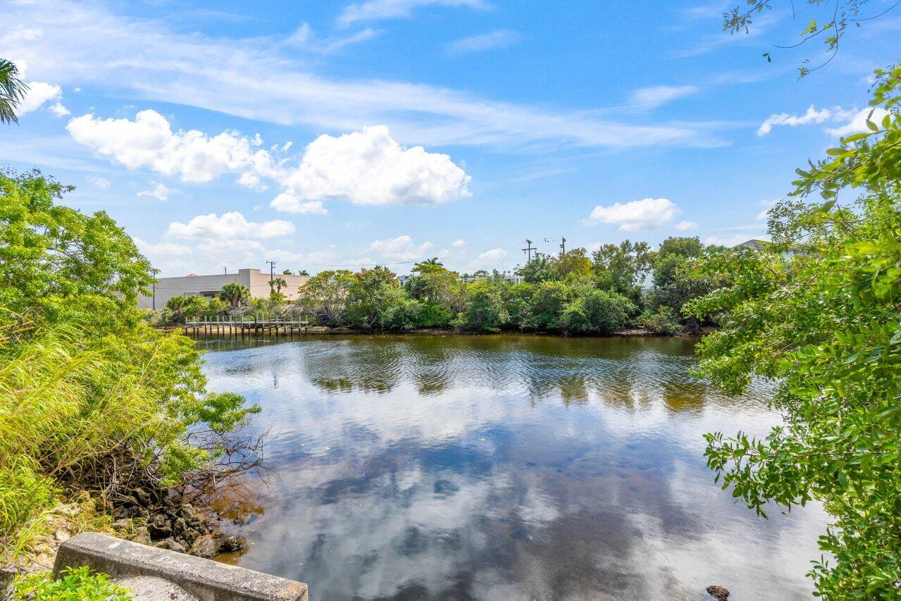 405 Us Highway 1, 203, North Palm Beach Unit: 203