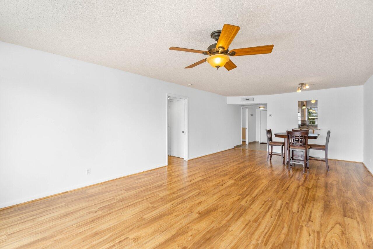 405 Us Highway 1, 203, North Palm Beach Unit: 203