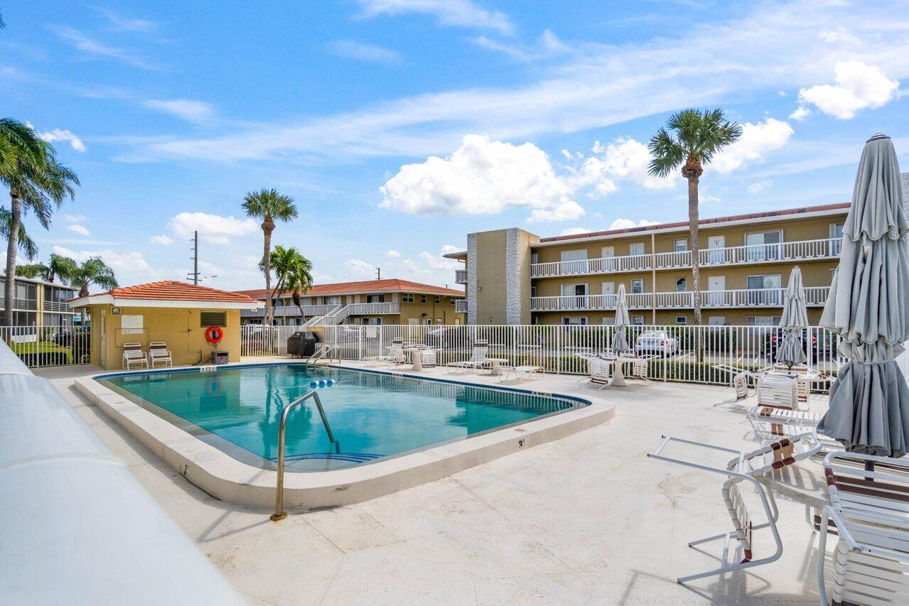 405 Us Highway 1, 203, North Palm Beach Unit: 203