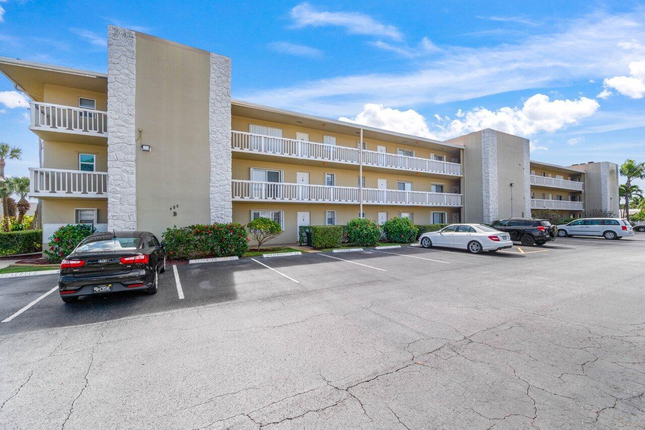 405 Us Highway 1, 203, North Palm Beach Unit: 203