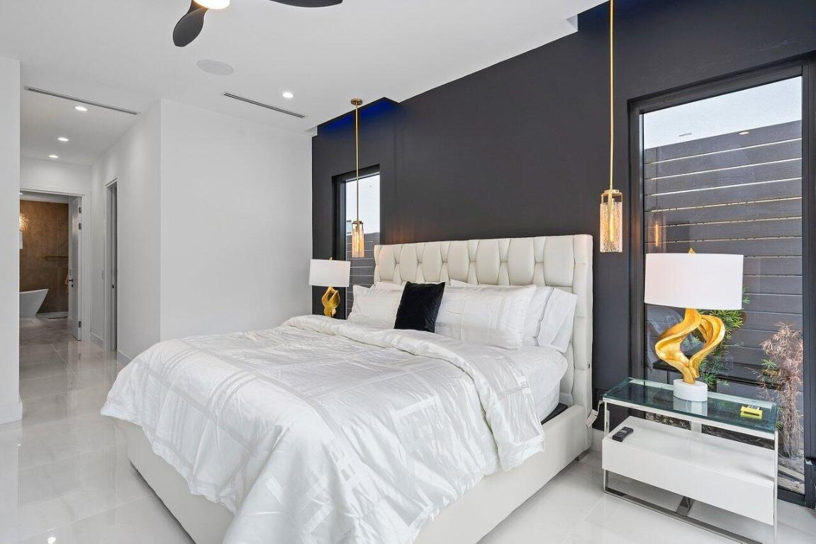 713 SE 7th Street, Fort Lauderdale