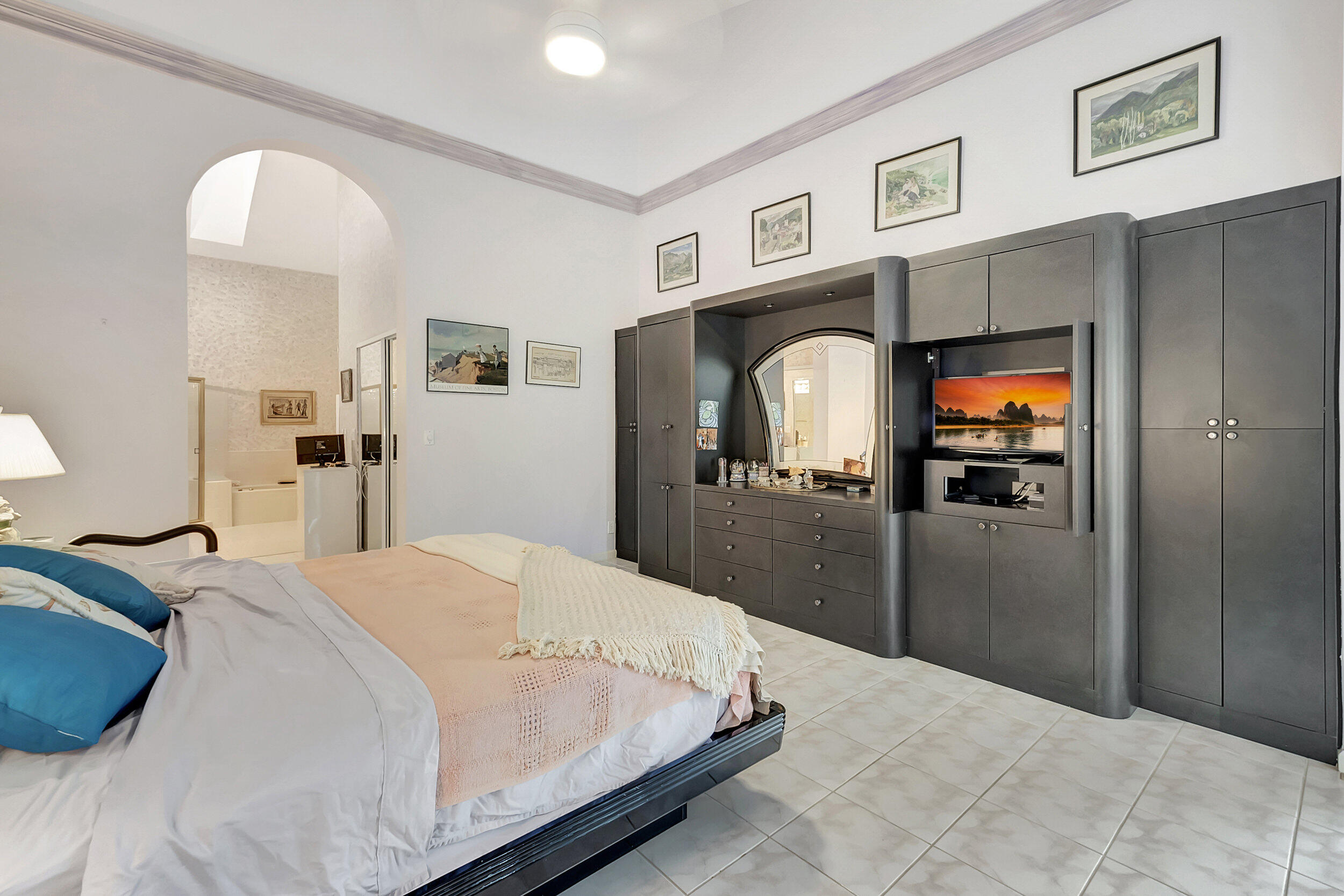 8324 Horseshoe Bay Road Road