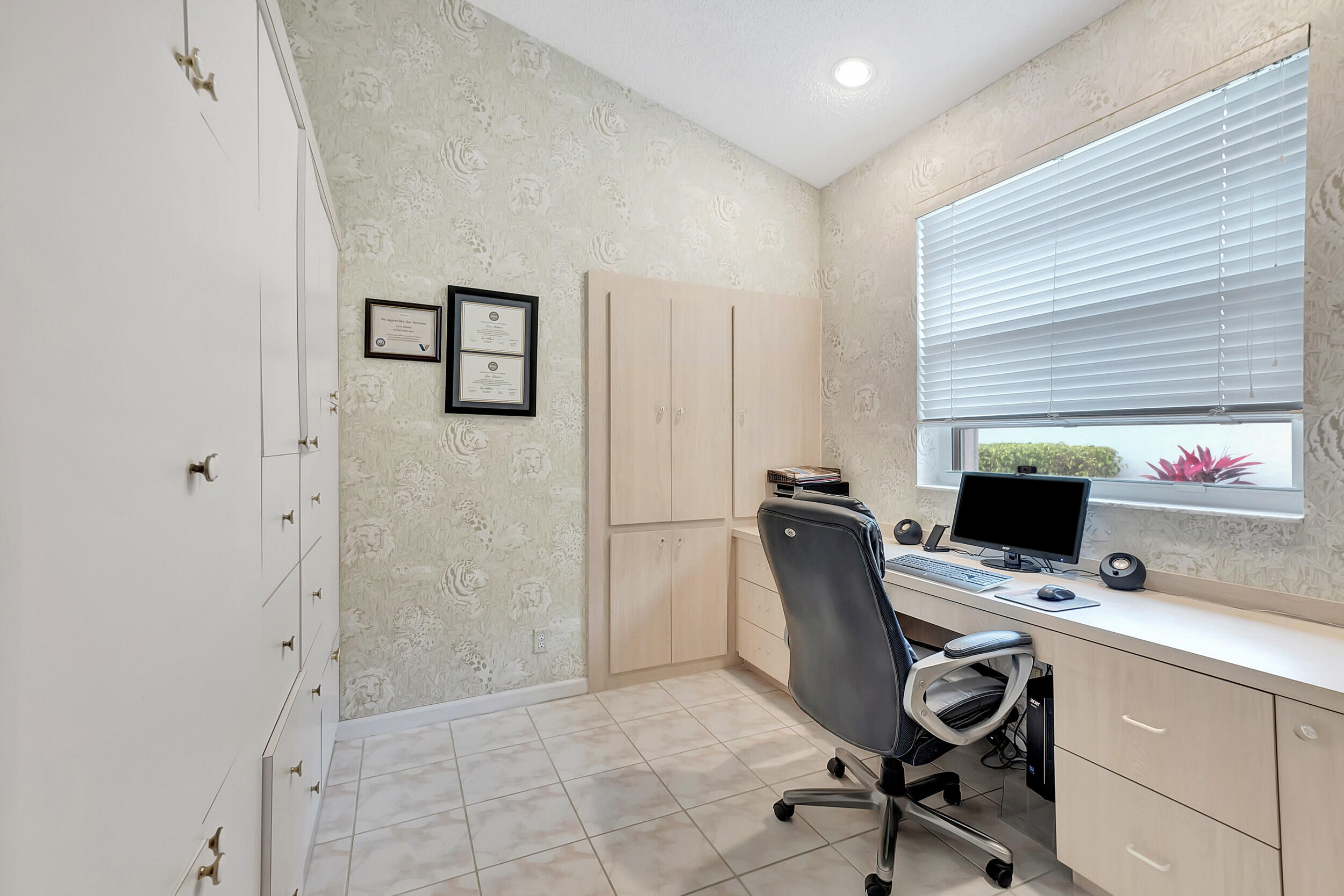 8324 Horseshoe Bay Road Road