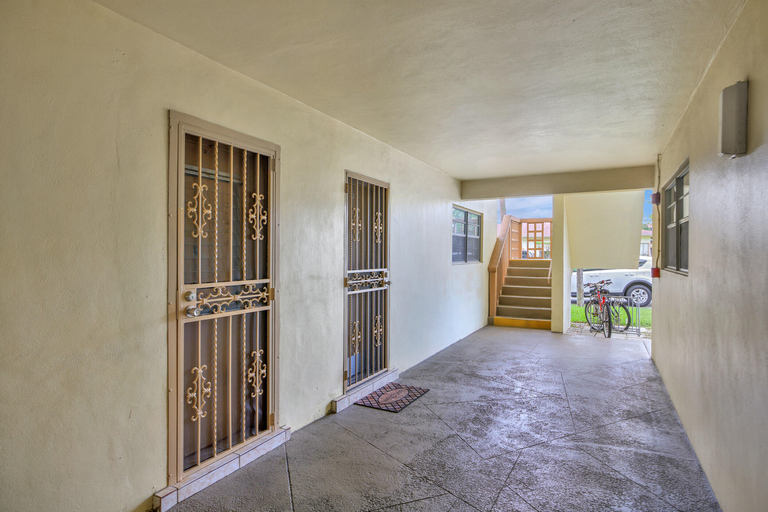 17090 NE 14th Avenue 101, North Miami Beach Unit: 101