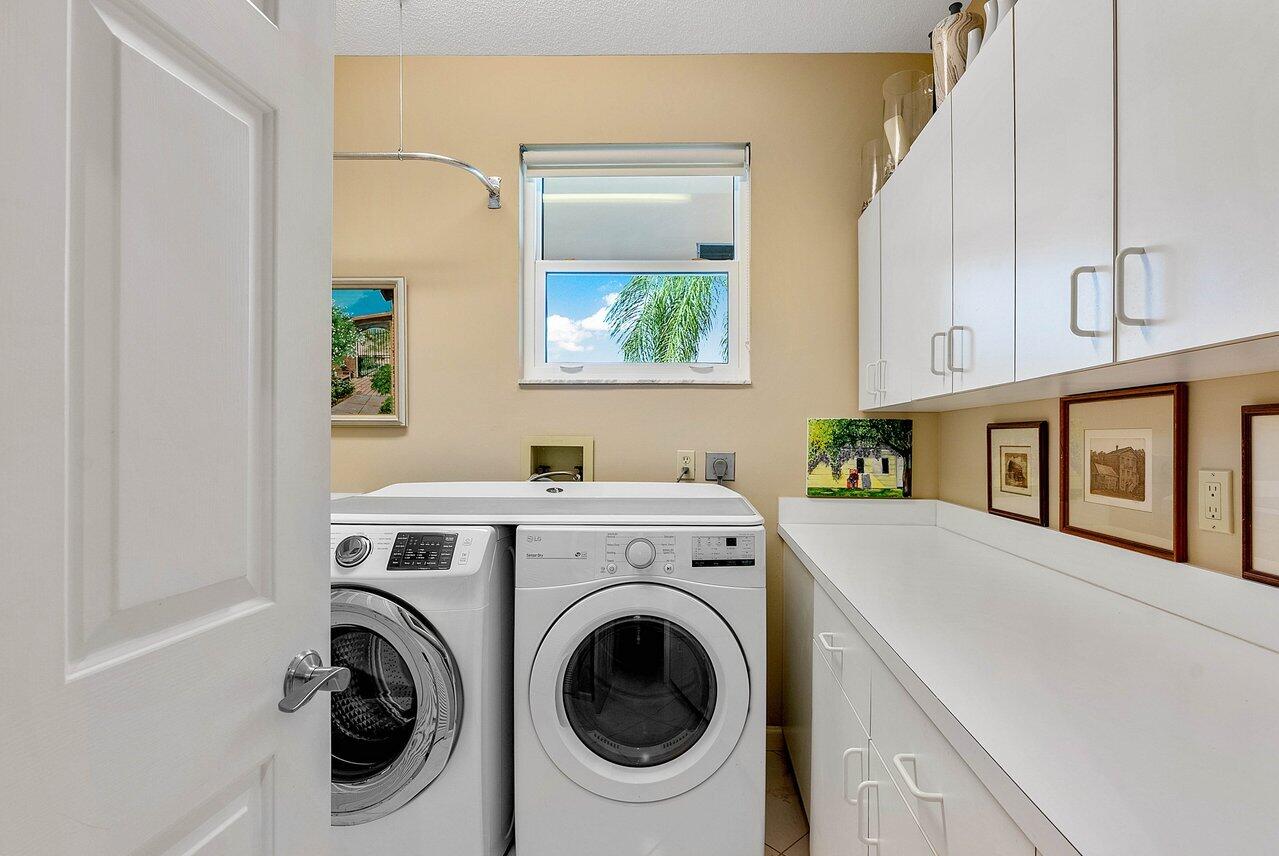 196 Orange Tree Drive, Atlantis