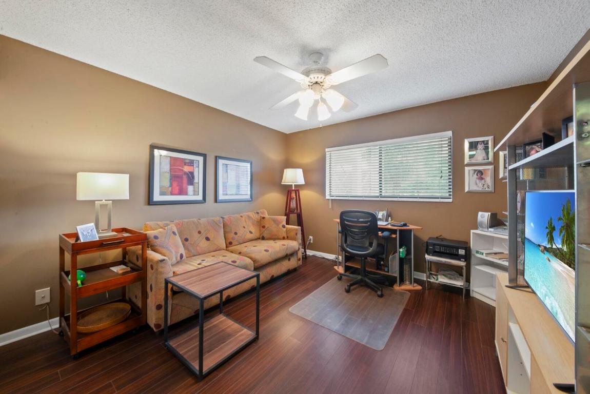 4725 Lucerne Lakes Boulevard 201, Lake Worth Unit: 201