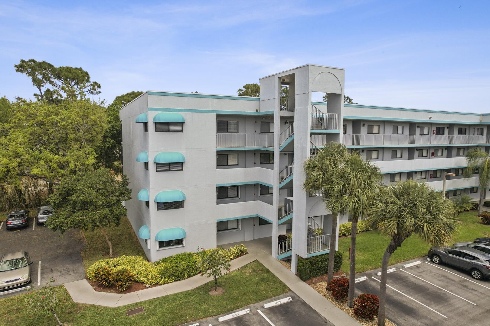 4725 Lucerne Lakes Boulevard 201, Lake Worth Unit: 201