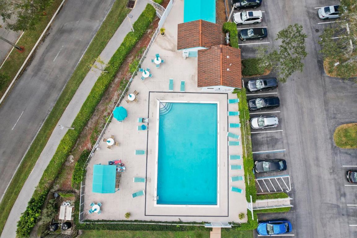 4725 Lucerne Lakes Boulevard 201, Lake Worth Unit: 201