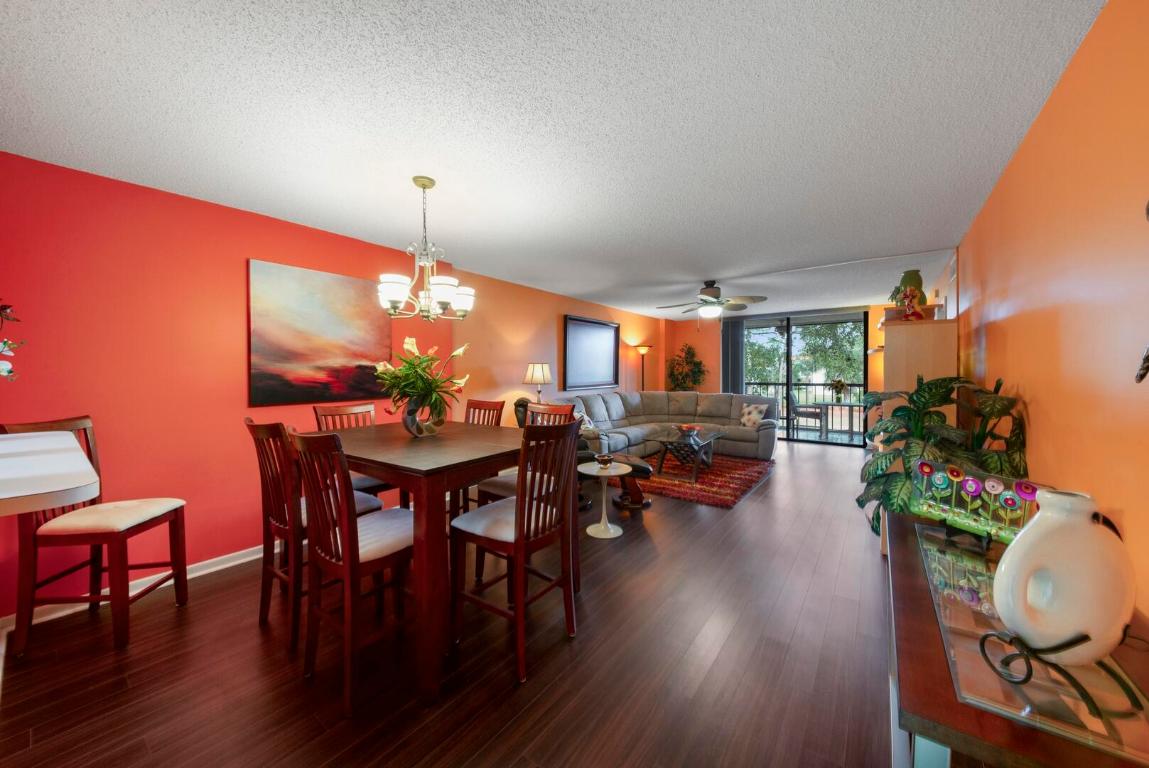 4725 Lucerne Lakes Boulevard 201, Lake Worth Unit: 201