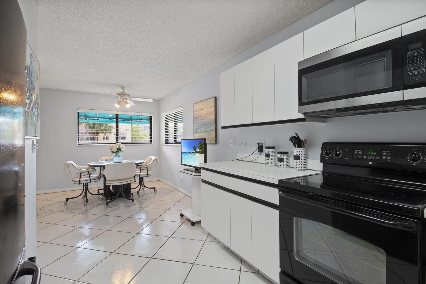 4725 Lucerne Lakes Boulevard 201, Lake Worth Unit: 201