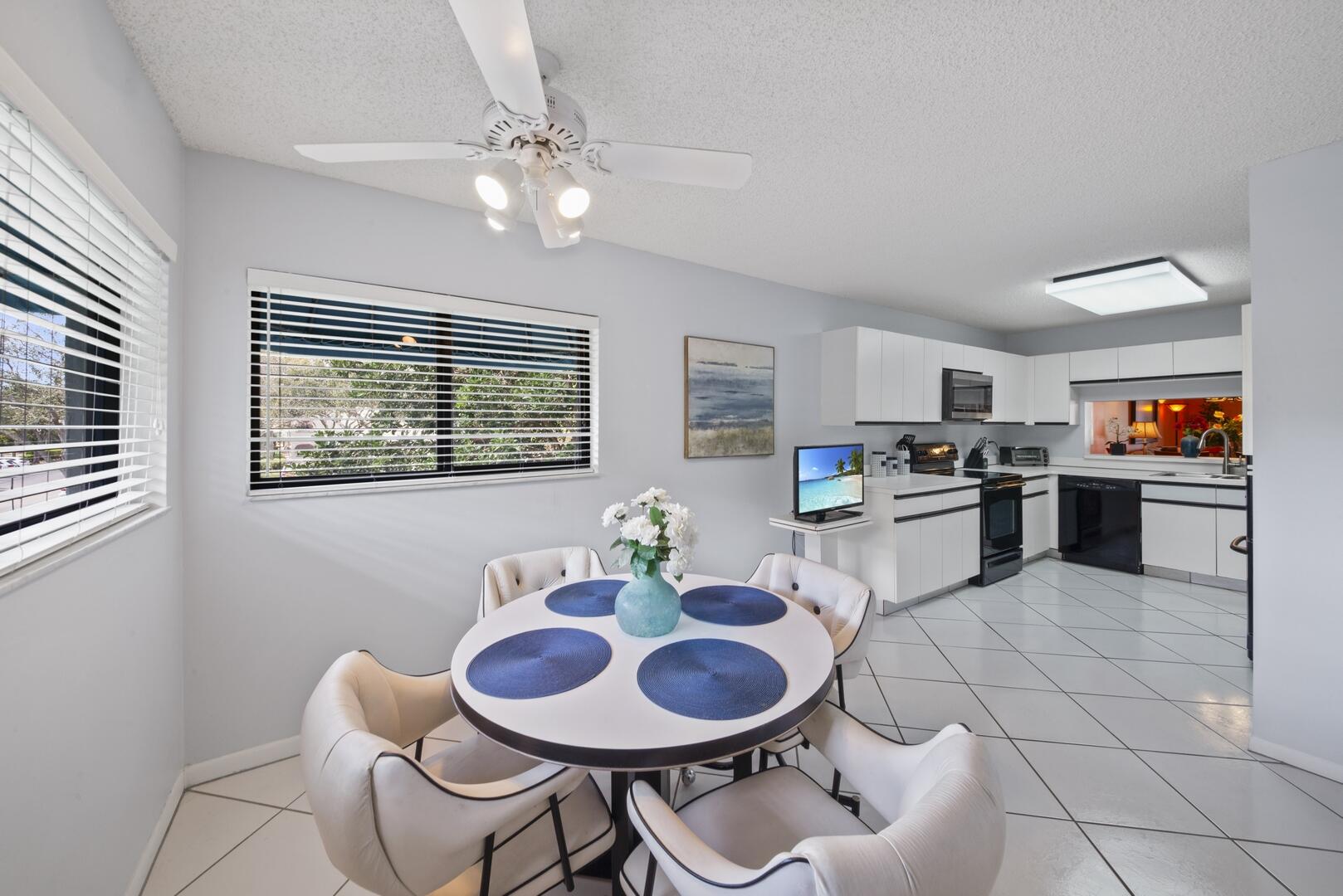 4725 Lucerne Lakes Boulevard 201, Lake Worth Unit: 201