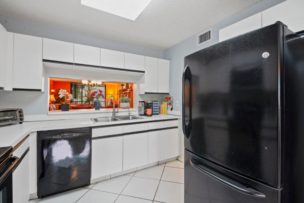 4725 Lucerne Lakes Boulevard 201, Lake Worth Unit: 201