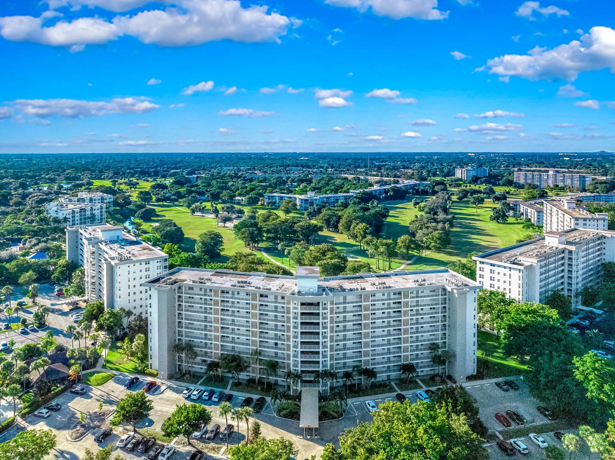 625 Oaks Drive 207, Pompano Beach Unit: 207