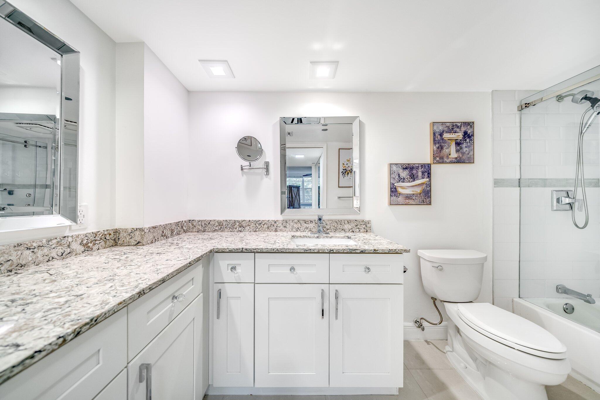 625 Oaks Drive 207, Pompano Beach Unit: 207