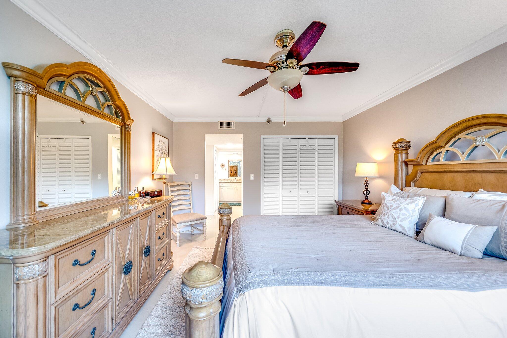 625 Oaks Drive 207, Pompano Beach Unit: 207