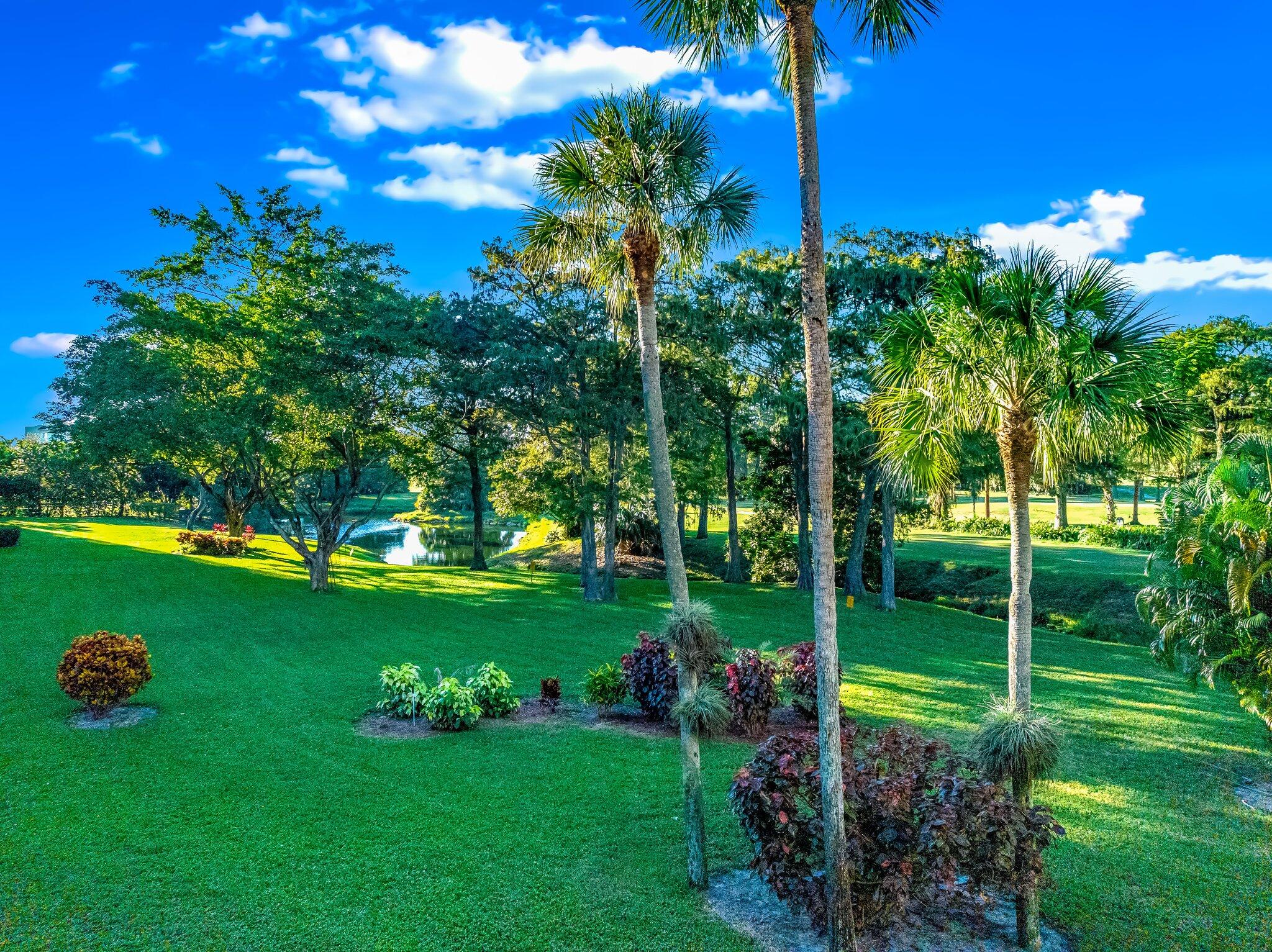 625 Oaks Drive 207, Pompano Beach Unit: 207
