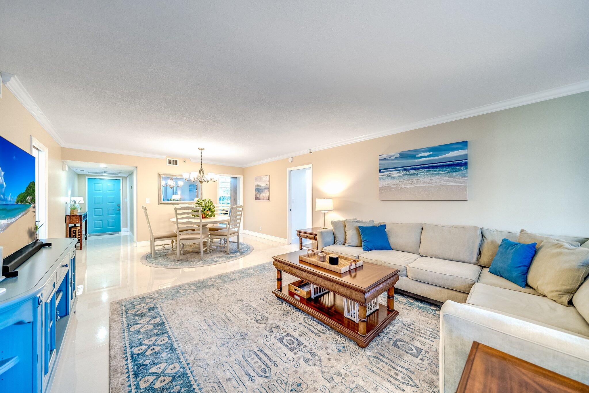 625 Oaks Drive 207, Pompano Beach Unit: 207