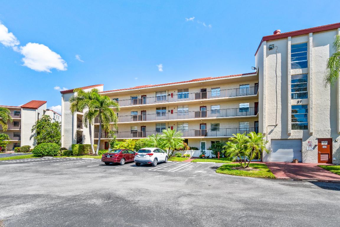 27 Abbey Lane 103, Delray Beach Unit: 103