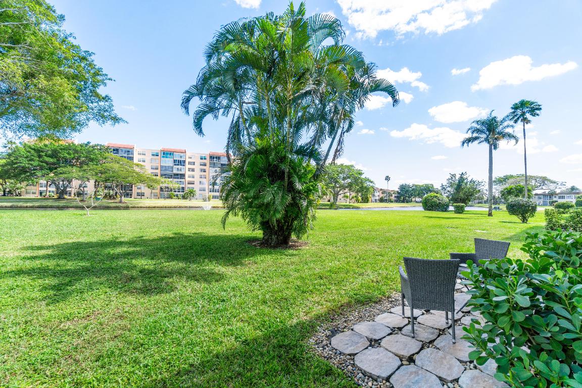 27 Abbey Lane 103, Delray Beach Unit: 103