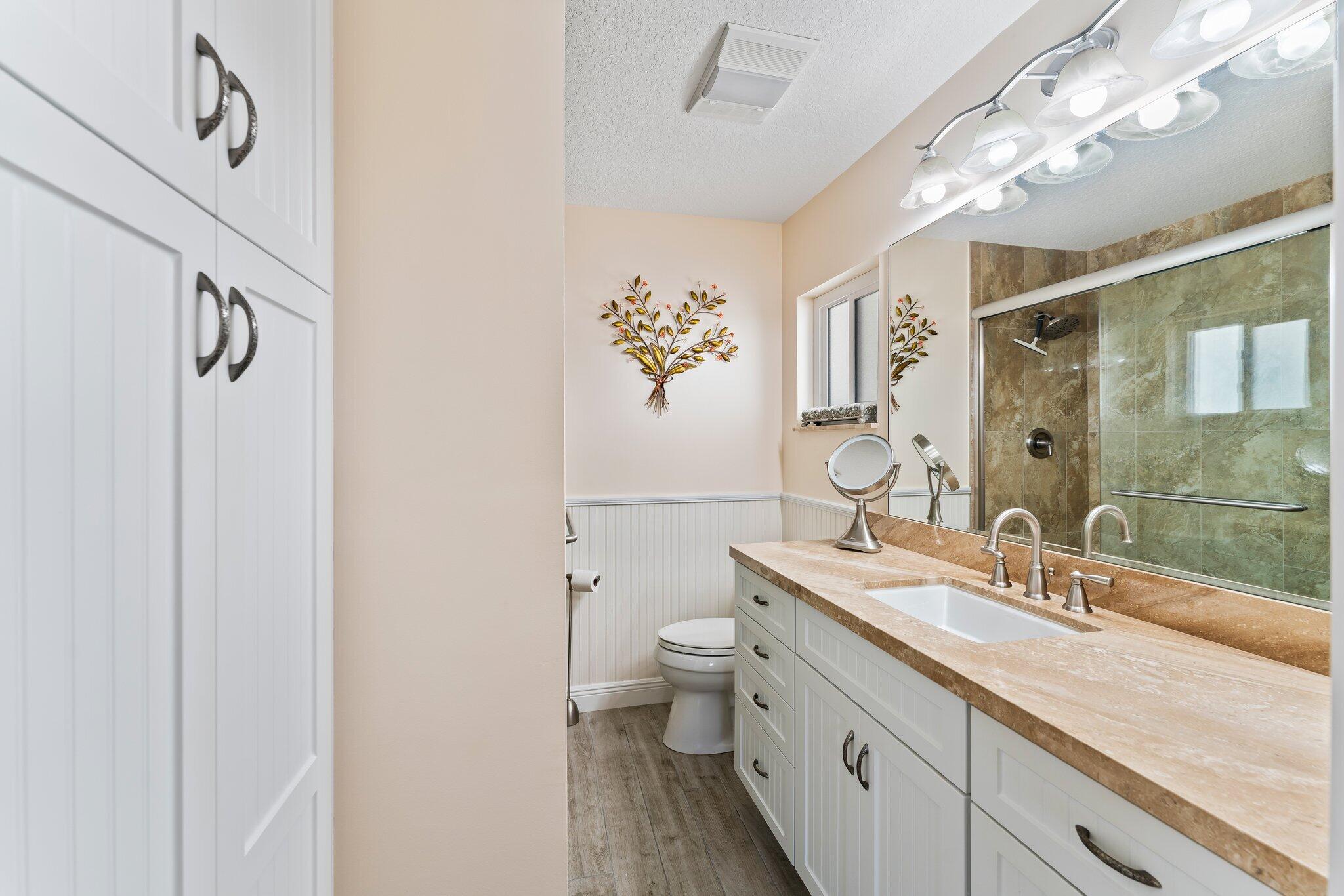 2102 SW 14th Place