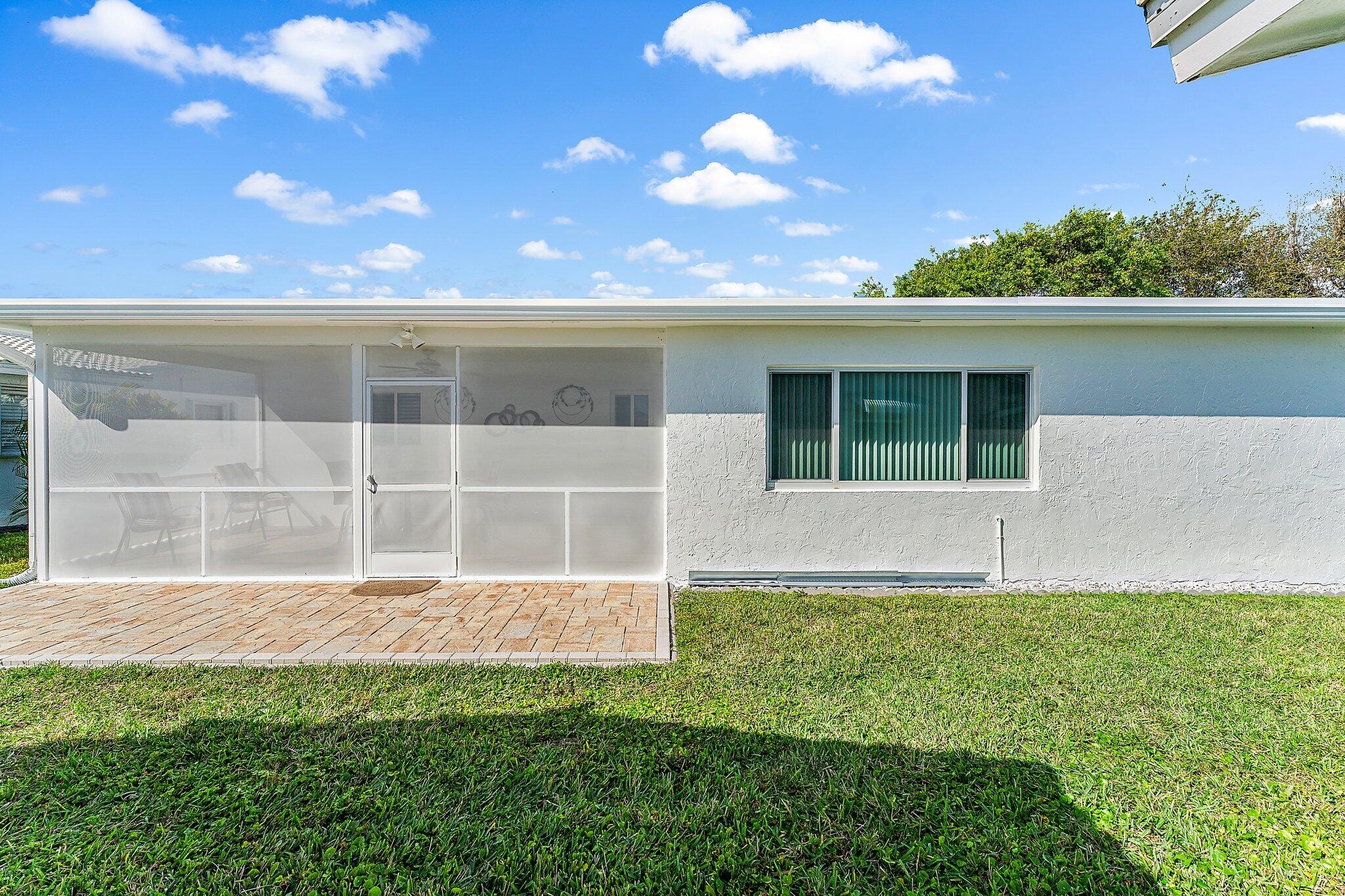2102 SW 14th Place