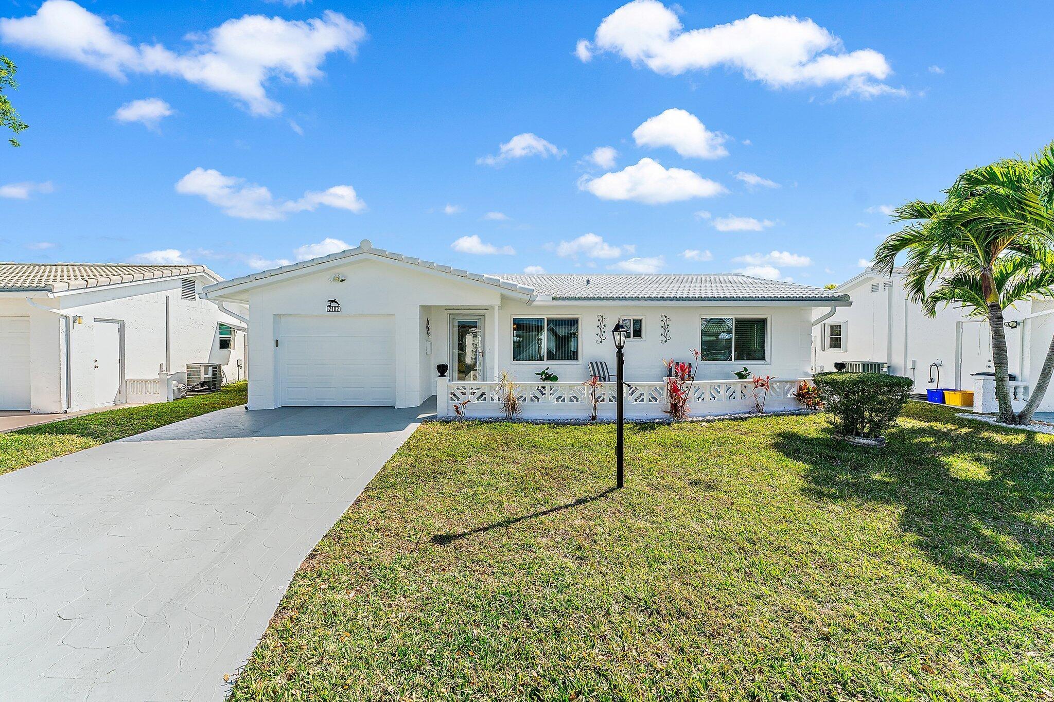 2102 SW 14th Place
