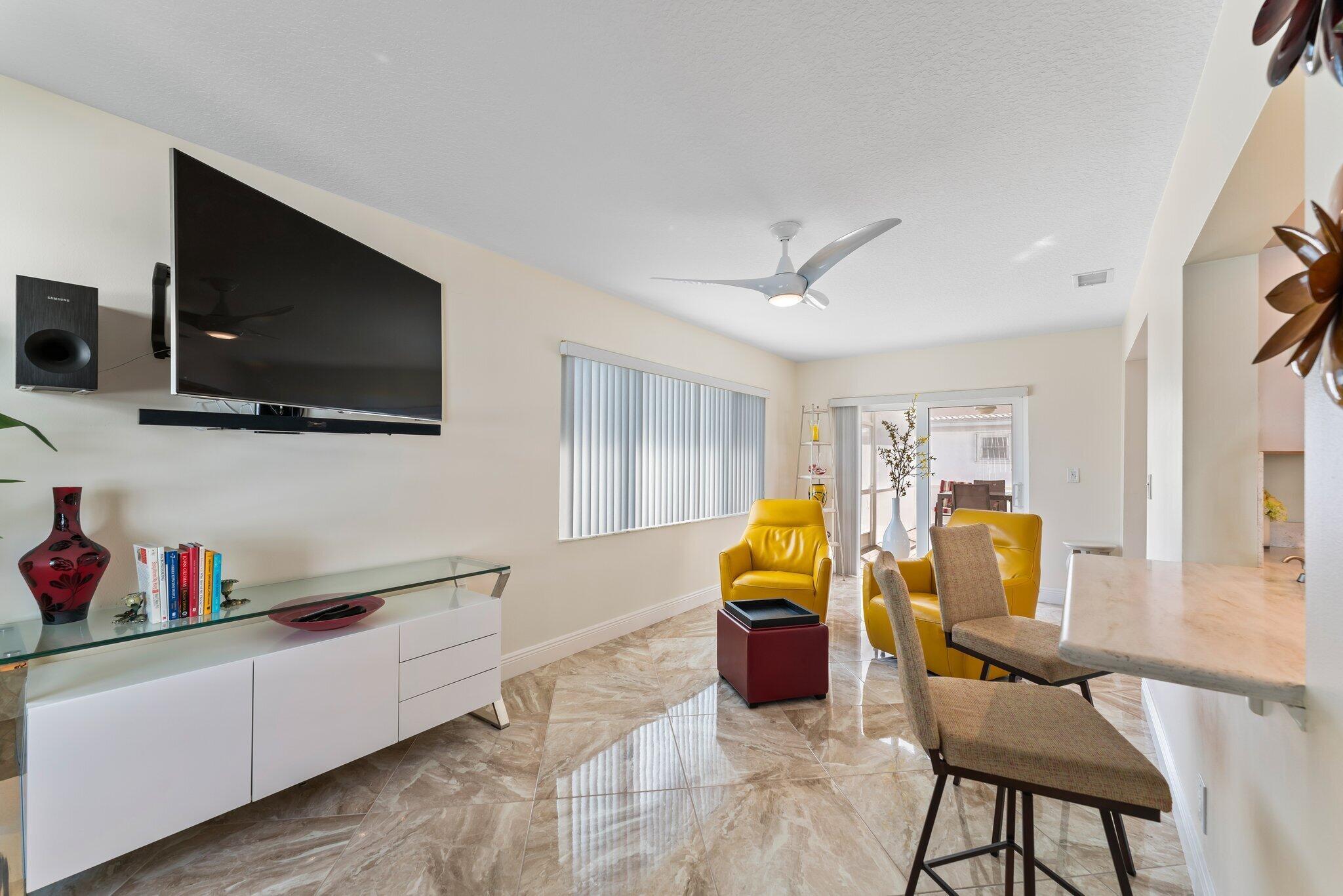 2102 SW 14th Place