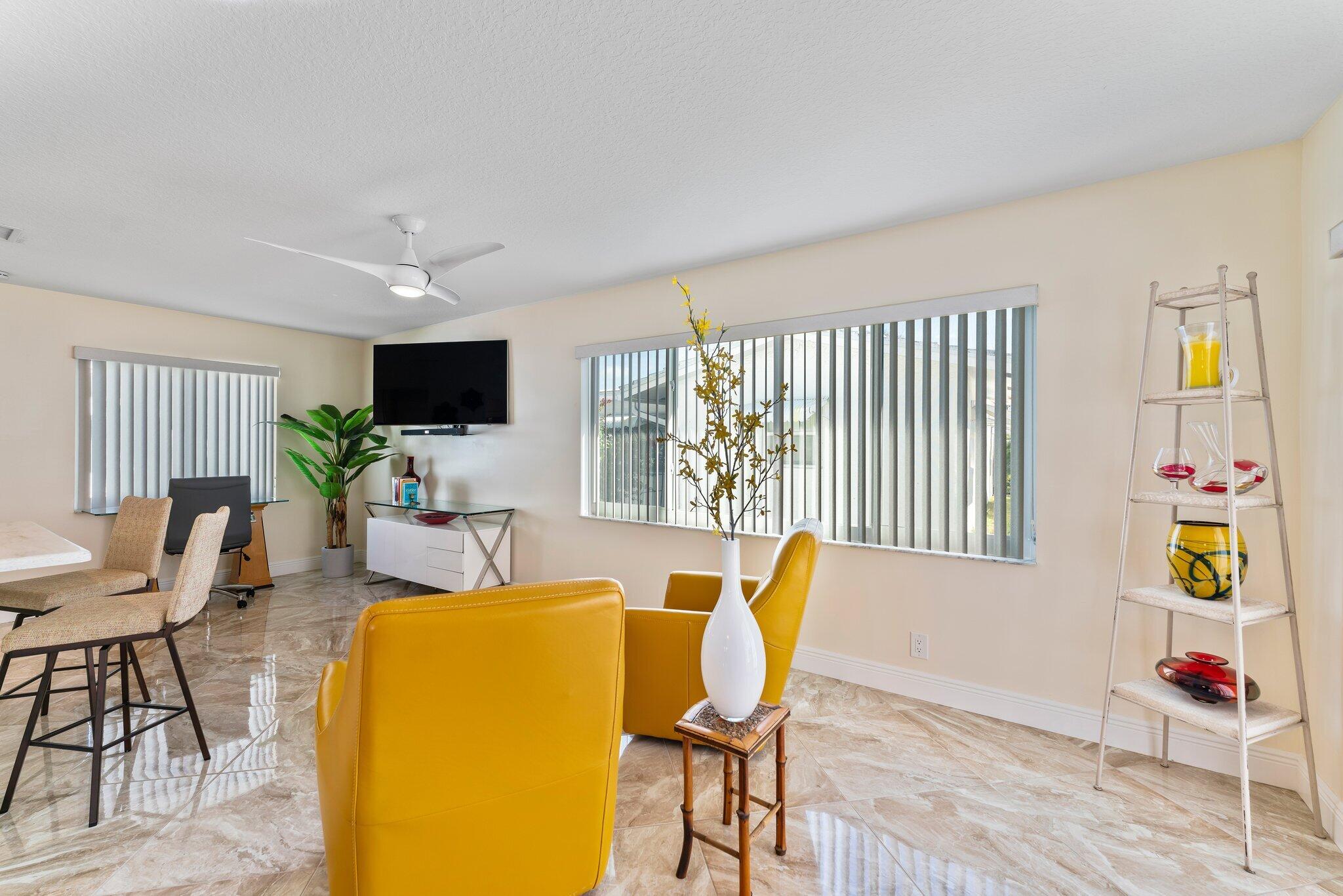 2102 SW 14th Place