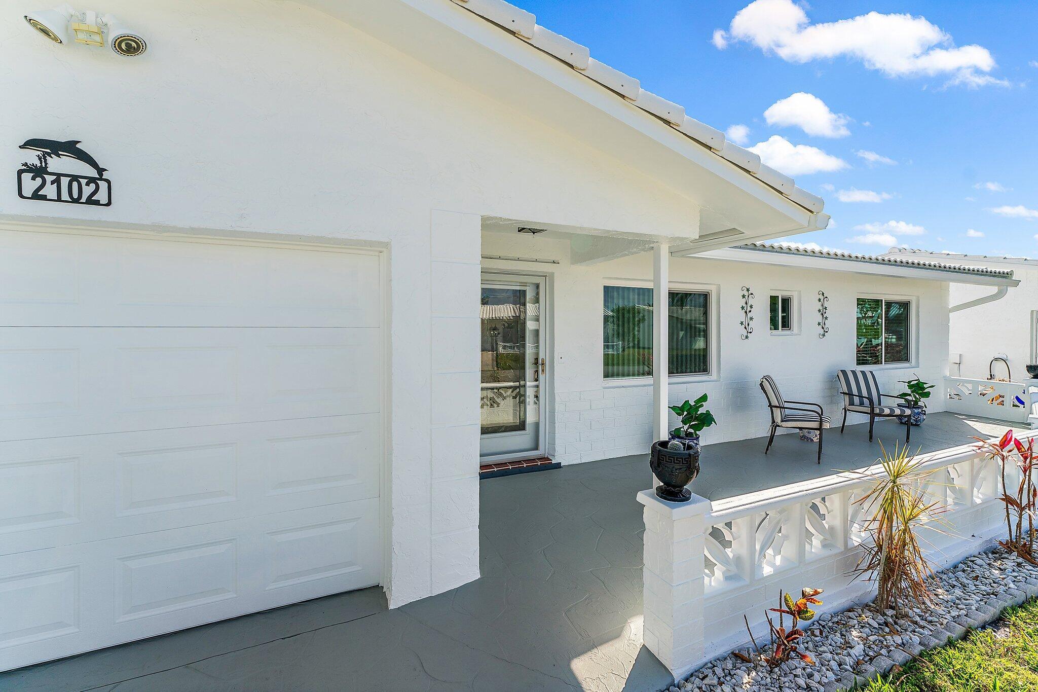 2102 SW 14th Place