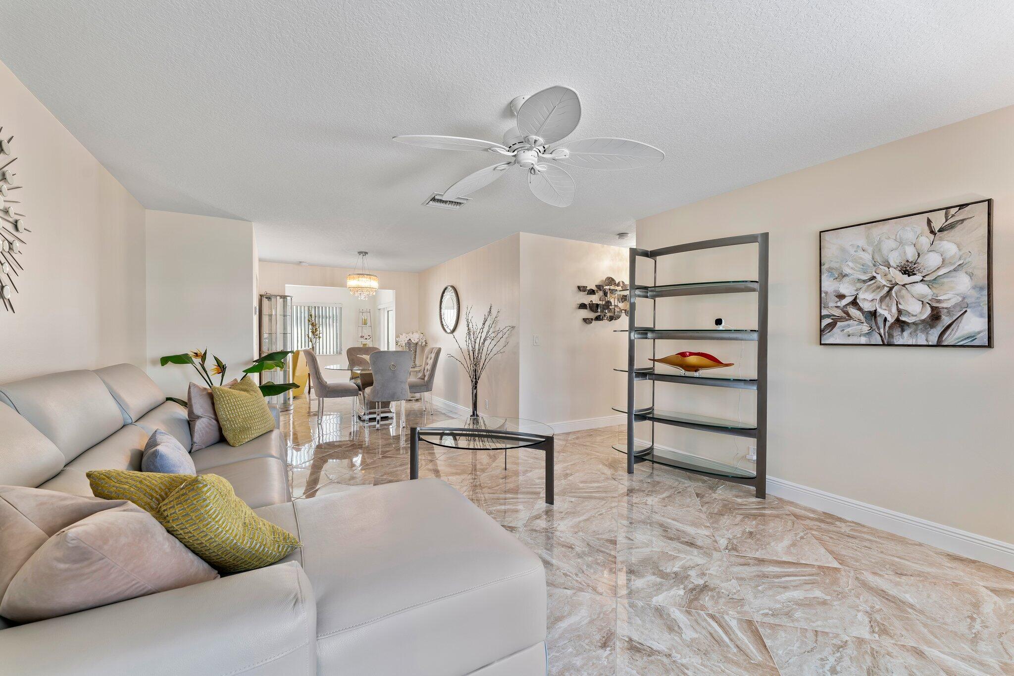 2102 SW 14th Place