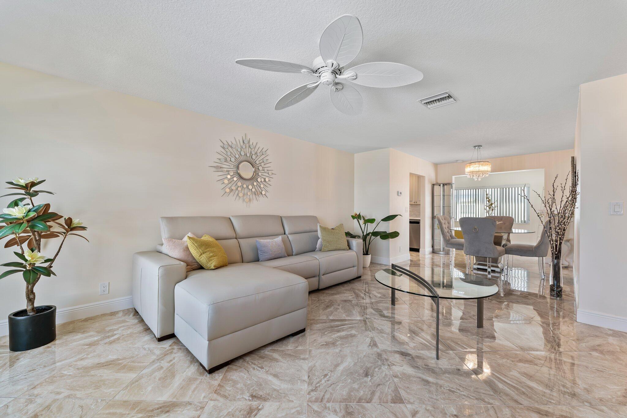 2102 SW 14th Place