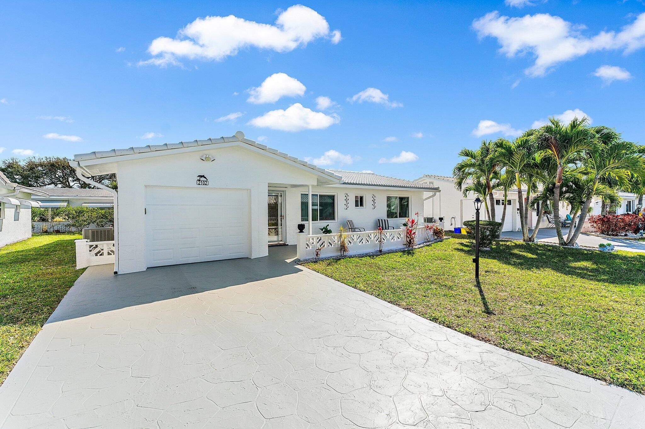 2102 SW 14th Place