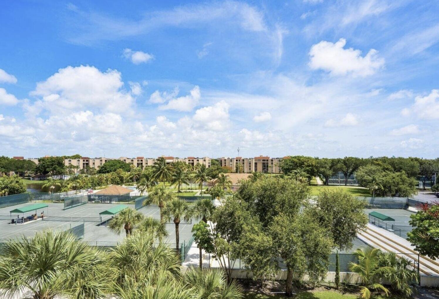 2455 Lindell Boulevard 3402