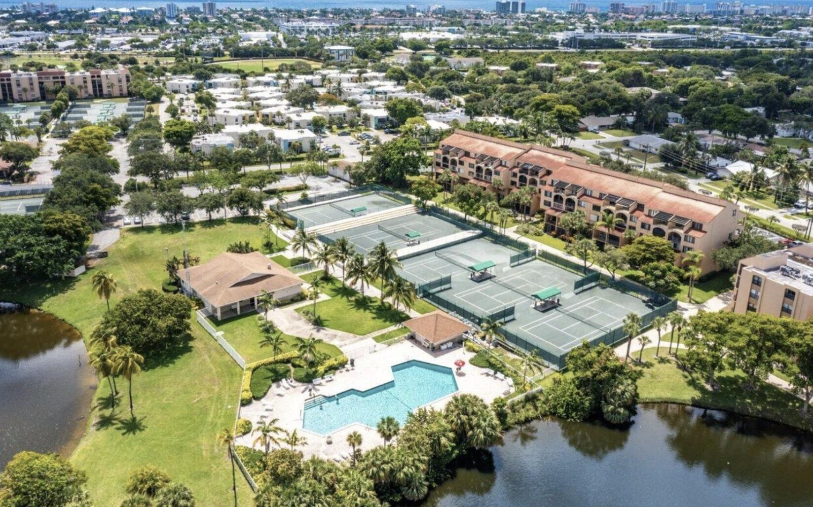 2455 Lindell Boulevard 3402